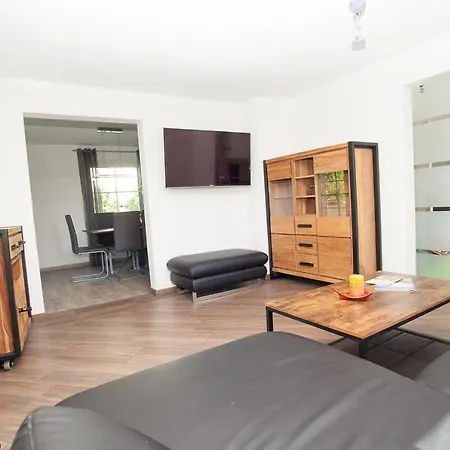 Holiday home Traumferienhaus Bergblick Mittelndorf, Bis Zu 8 Personen, Sauna, Grill Sebnitz