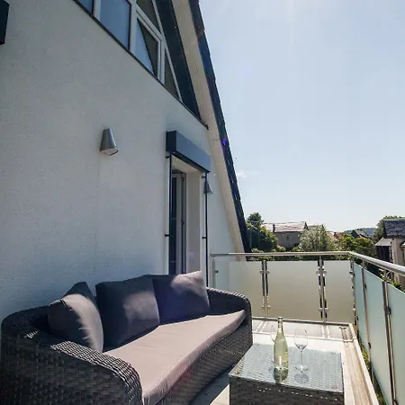 Traumferienhaus Bergblick Mittelndorf, Bis Zu 8 Personen, Sauna, Grill Holiday home