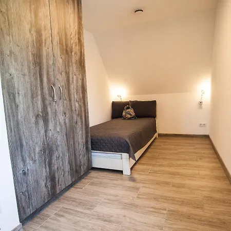 Traumferienhaus Bergblick Mittelndorf, Bis Zu 8 Personen, Sauna, Grill Sebnitz